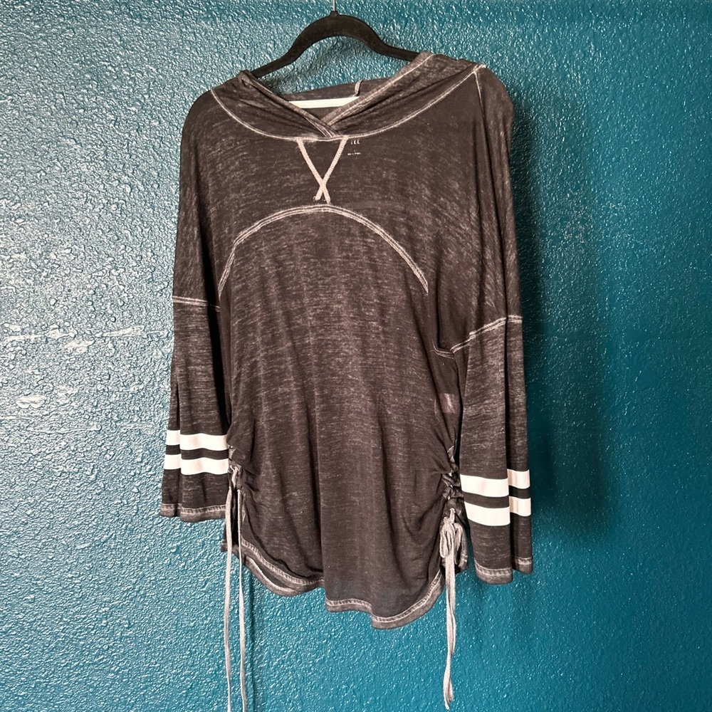 So brand hooded top